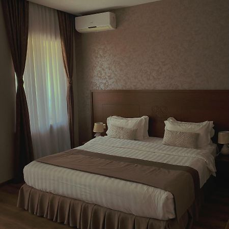 Old Metekhi Hotel Tbilisi Exterior photo