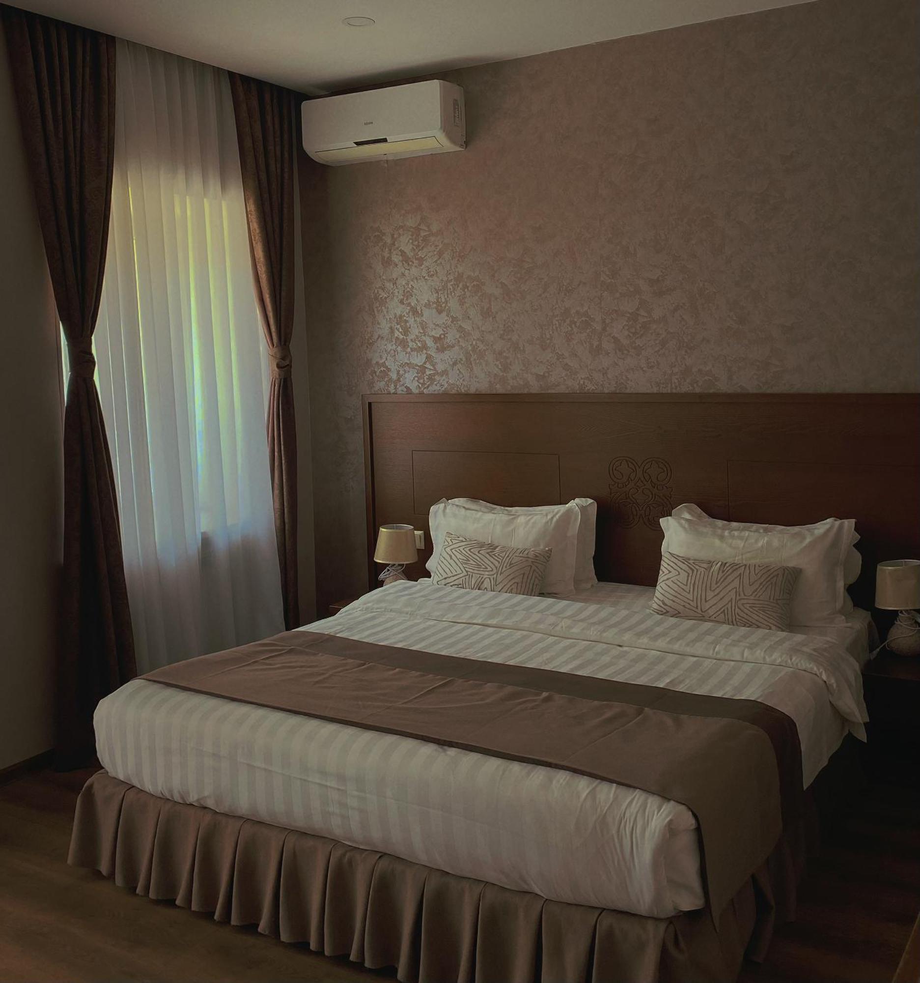 Old Metekhi Hotel Tbilisi Exterior photo